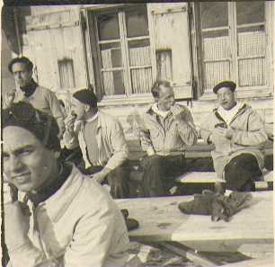  PHOTO Villa St Jean  Priests from the séminaire Chaminade 